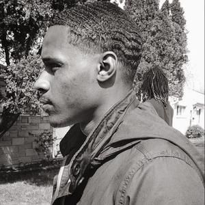 Meet your Posher, Devonte